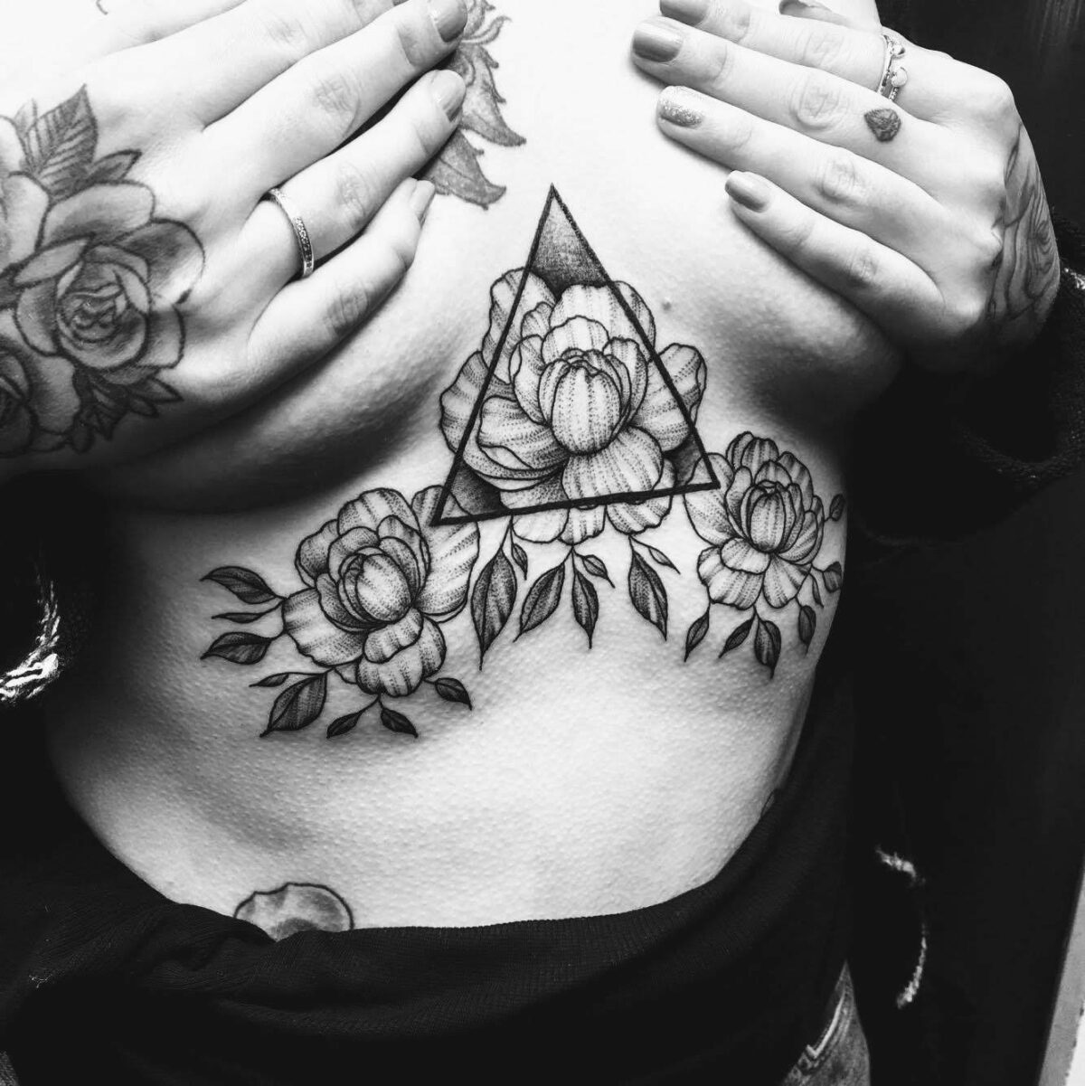 125 Trendy Underboob Tattoo Designs for Women - Tattooed Images