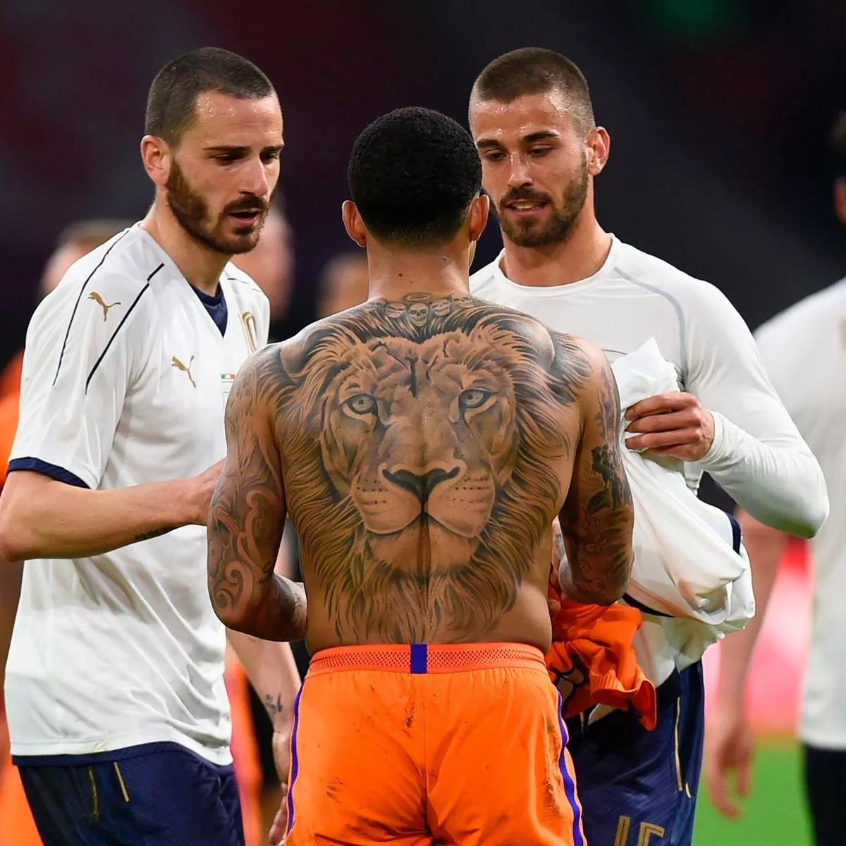 4-memphis-depay-tattoo-2024-4