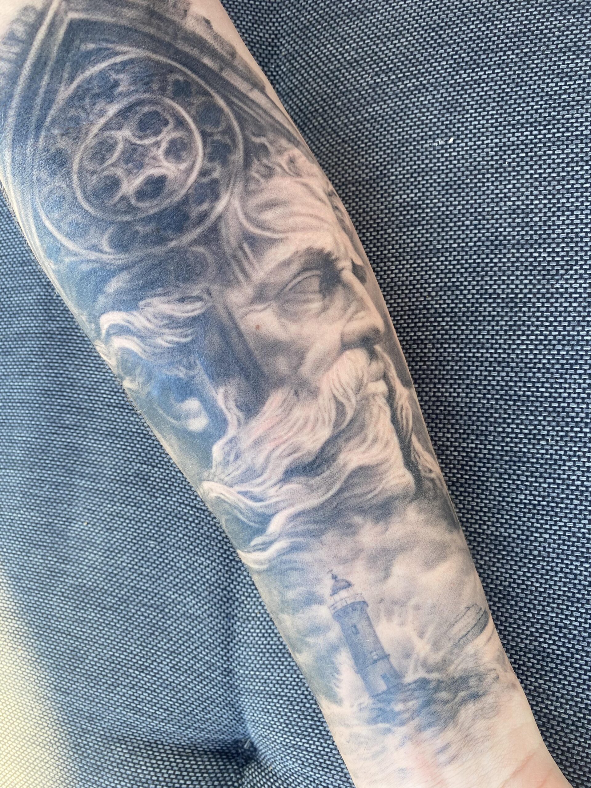 Aiell 51 tattoos (3) Aiell 51 tattoos (3)