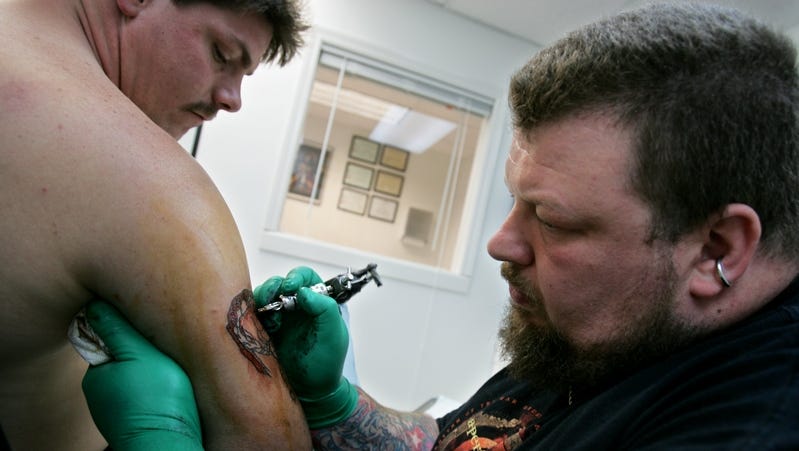 Aiell 51 tattoos (4) Aiell 51 tattoos (4)